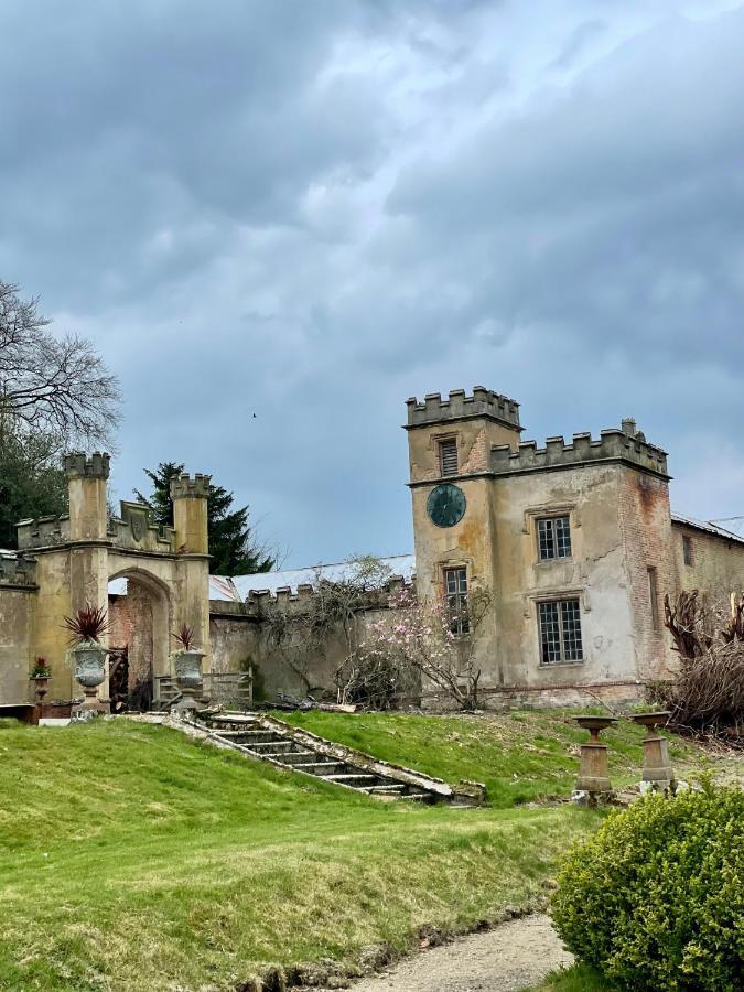 Llanerchydol Hall Suites Welshpool Exterior photo